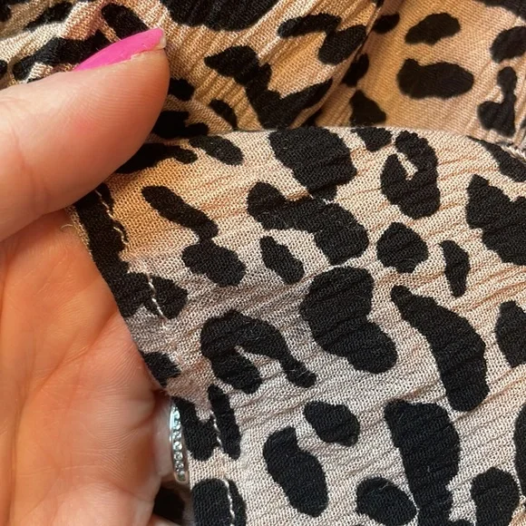 Closet Candy leopard print mini skirt - Picture 2 of 9